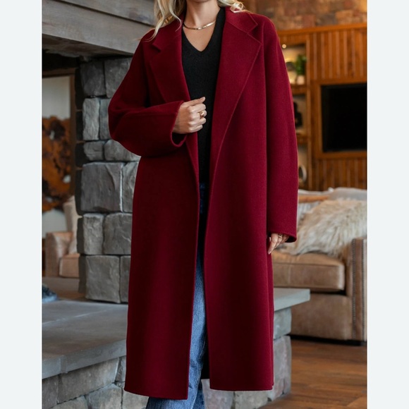 Mallia Jackets & Blazers - Coat Women's Burgundy Coat Wool/Cashmere Coat with Fur Collar, Mallia